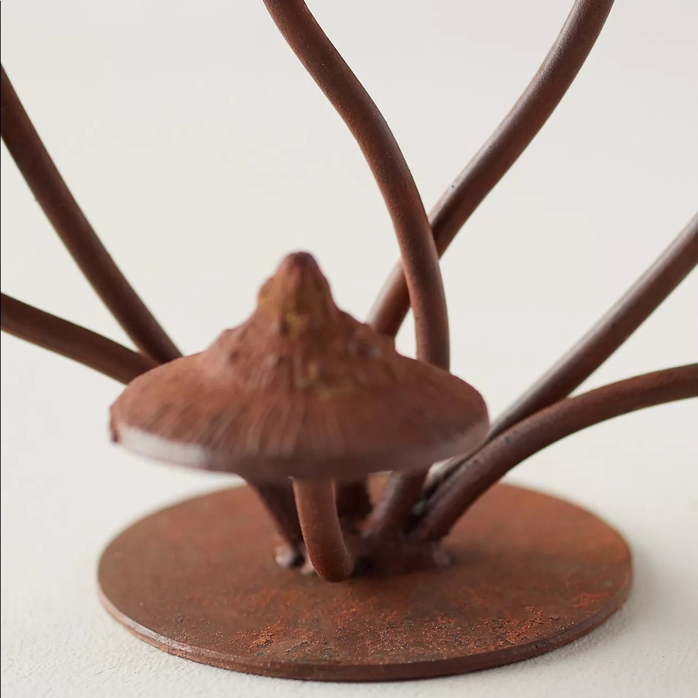 Anthropologie Whimsical Rustic Patina Iron Multiple Mushroom Tabletop Decor 🍄 - Picture 3 of 16